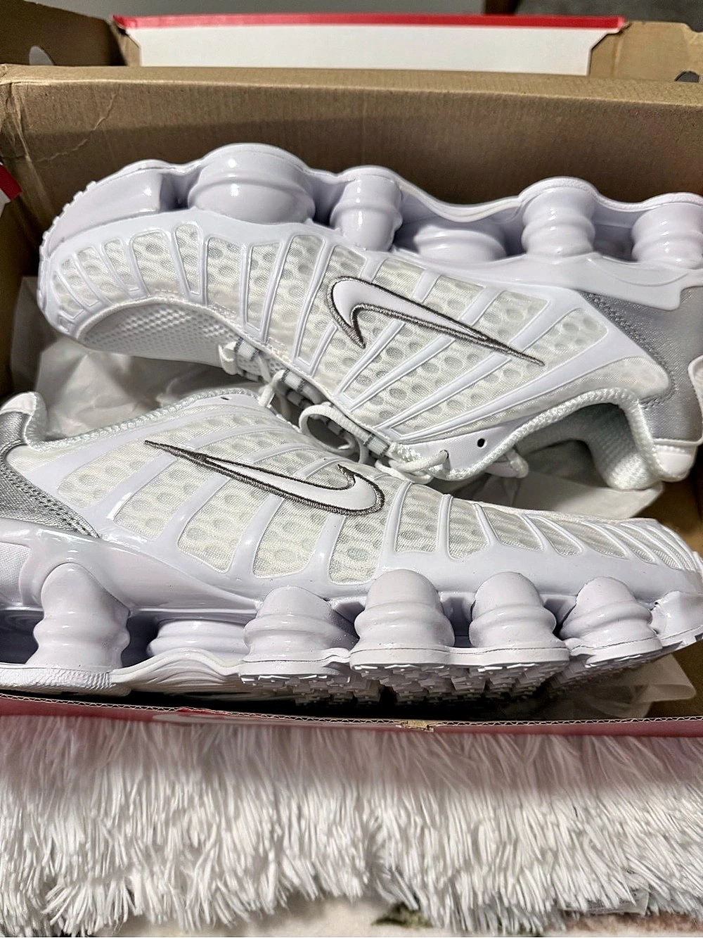 Nike Shox TL White Metallic Silver Men’s Size 10.5 AV3595-100 Sneakers With dama